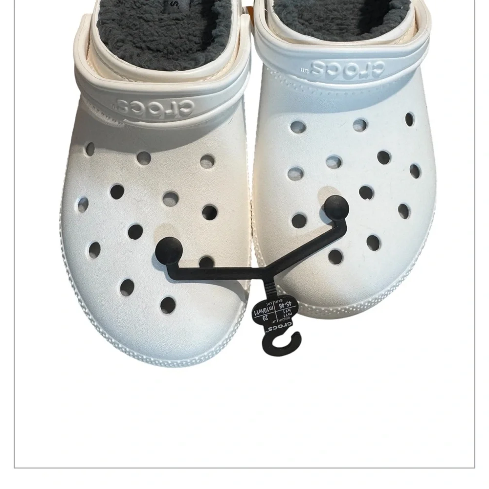 M10/W11 Crocs White Fleece-Lined Slip-On Clog